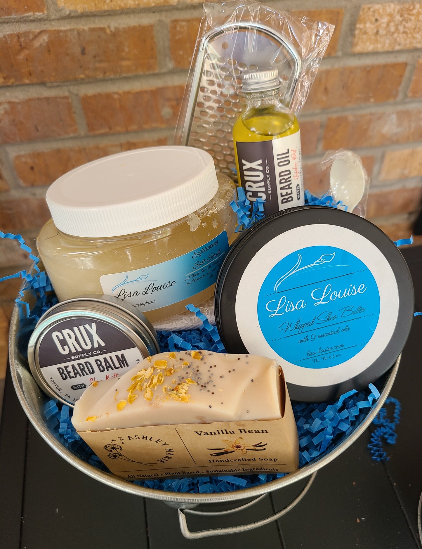 https://lisa-louise.myshopify.com/admin/products/6829663420571